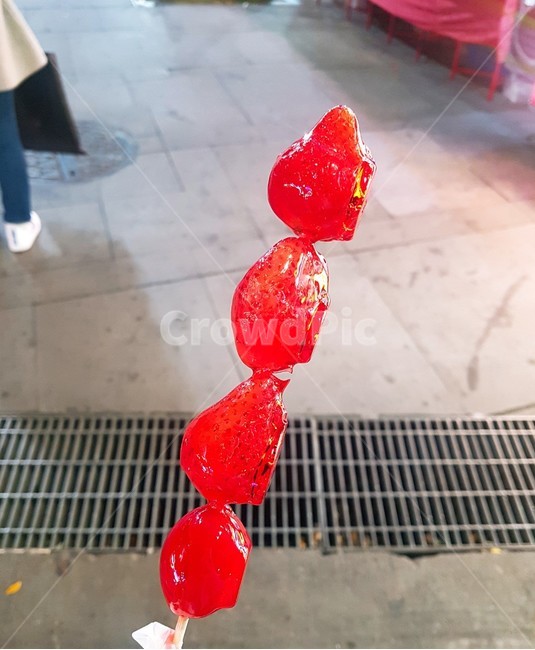 알록달록,딸기,딸기탕후루,탕후루,딸기사탕,과일,과일사탕,설탕,달달,먹거리,먹방,음식,간식
