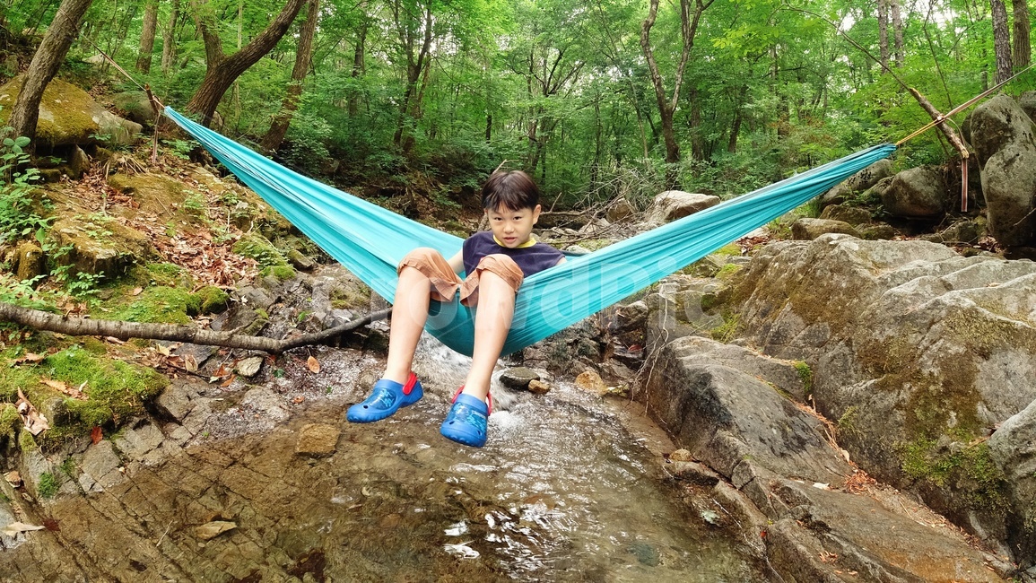 캠핑,드론,해먹,어린이,가족,아이들,자연,여름,계절,summer,season,사람,인물,인간,human,person,어린이,어린아이,child,children,kid,furniture,가구