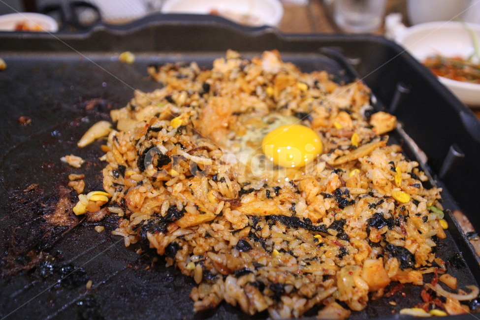 Teppan Fried Rice,egg,fried rice,Kimchi Fried Rice,Teppan Kimchi Fried Rice,food