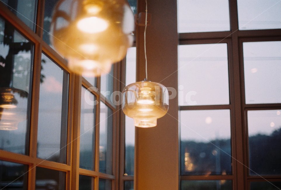 조명,light,빛,인테리어,interior,카페,cafe,감성,sentimental,필름,film,전등