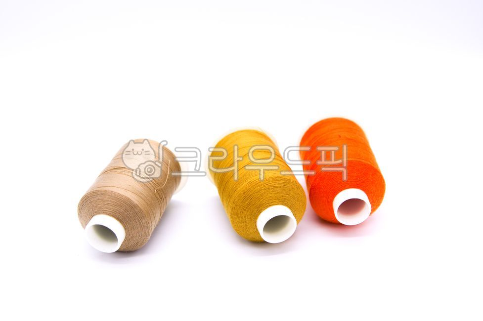 clothes making,spoolofthread,dressmaking,spool,craft,cotton,cloths,mustard,white,sewingmaterial,creativity,colorfulpattern,group,sewing thread,sewingthread,brownthread,textile,collection,costumes,tool,whitebackground,closeup,background,fabric,clothing,hig