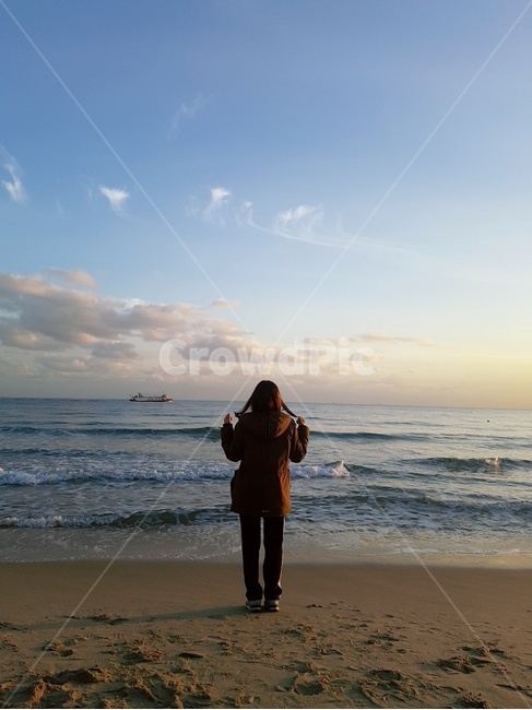뒷모습,하늘,부산,바다,모래사장,여행,풍경,감성