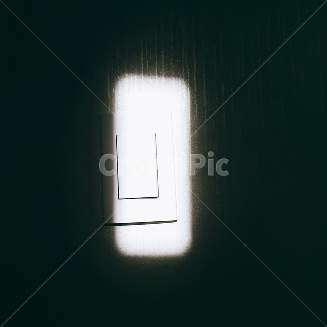 빛,감성사진,스위치,빛과어둠,빛조각,햇살조각,순간,타이밍,창문햇볕,모노톤,흑백