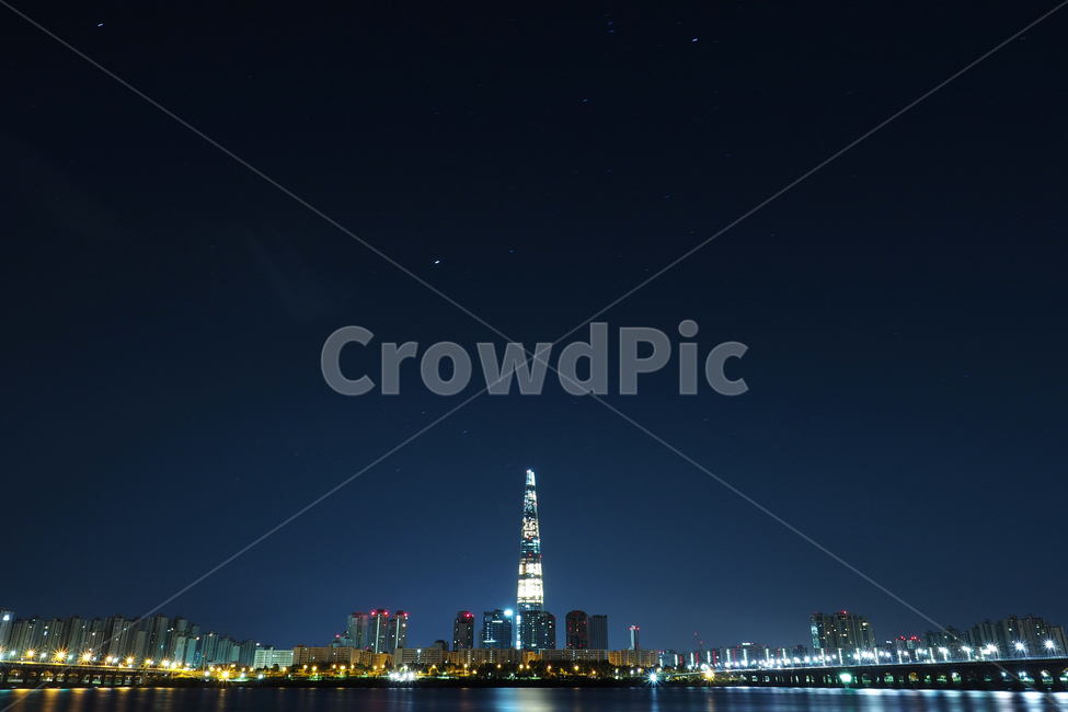 한강,월드타워,야경,밤하늘,풍경,올림픽대교,잠실철교,river,worldtower,nightview,nightsky,light,scenery,scene,view,야경,밤,풍경,nightscape,night,landscape,도시,city,한국도시풍경,한국도시경관,korea cityscape,nature,자연,outdoors,옥외