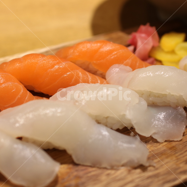 연어초밥,광어초밥,초밥,스시,음식,일식,연어,광어,음식,식재료,요리,food,cook,meal,dishes,food reserves,일식,일본음식,일본요리,Japanese food,Japanese dishes,Japanese meal,Japanese cook