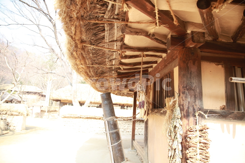 한국민속촌,한옥,처마,굴뚝,folkvillage,koreanfolkvillage,chimney,hanok,한국전통,한국문화,korean traditional,korean culture