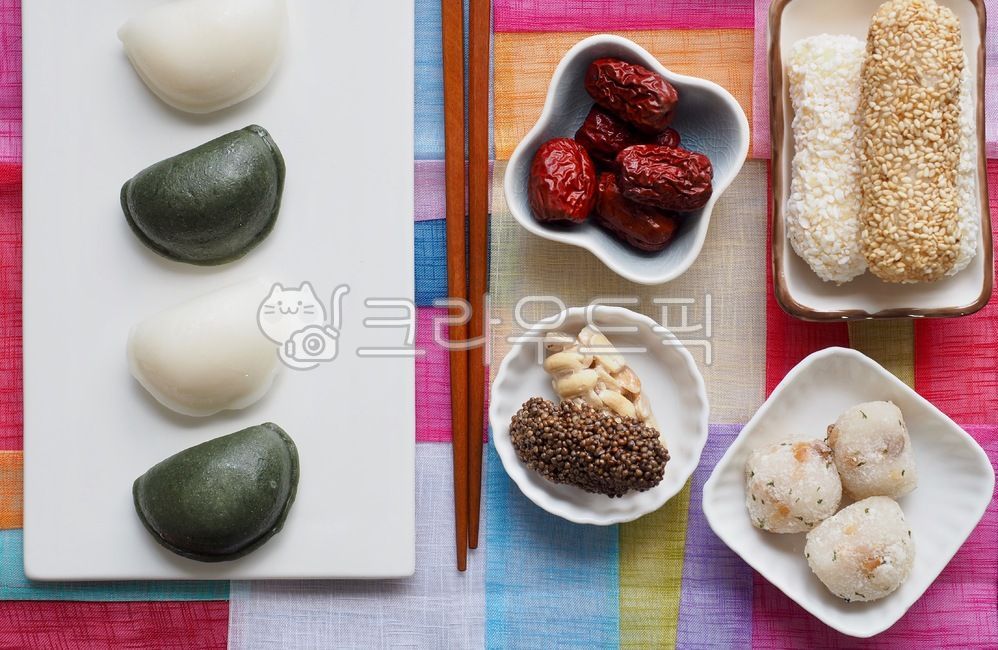 asianfood,koreanculture,plate,Korean traditional food,traditionalculture,Thanksgiving,holiday,traditional culture,songpyeon,wellbeing,Korean food,Korean food culture,Asian food,tradition,traditionalfood,Lunar New Year food,new year,koreanfood,foodculture,