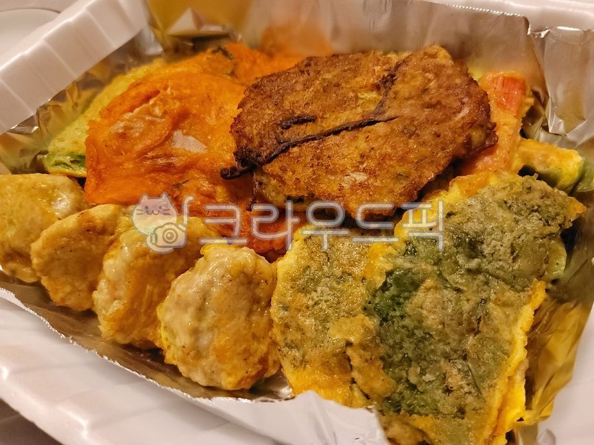 전,모듬전,모둠전,동그랑땡,깻잎전,김치전,빈대떡,음식,반찬