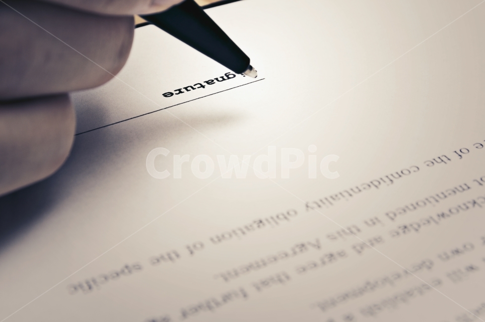 studio,right to decide,signature,documents,document,concept,sign,office,conclusion,background image,file,paper,directing photo,Cooperation,pen,company,communication,image,tension,partnership,agreement,business,contract conclusion,decision,work,contract,ba