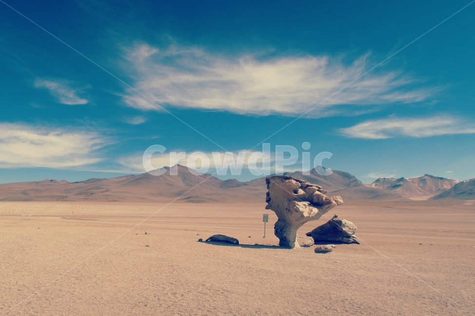 돌,나무모양,볼리비아,하늘,산,사막,깍이다,흙,모래,sand,bolivia,landscape,stone,andes,nature,rock,sky,formation,stonetree,southamerica,dry,desert,america,tree,nationalpark,bolivialandscape,uyunisaltflat,boliviauyuni,treeofrock,boliviamountains,outdoors,자연,풍경,nature,landscape,해외,외국,세계,foreign,oversea,world,세계자연풍경,해외자연풍경,외국자연풍경,world nature landscape,soil,옥외,land,땅