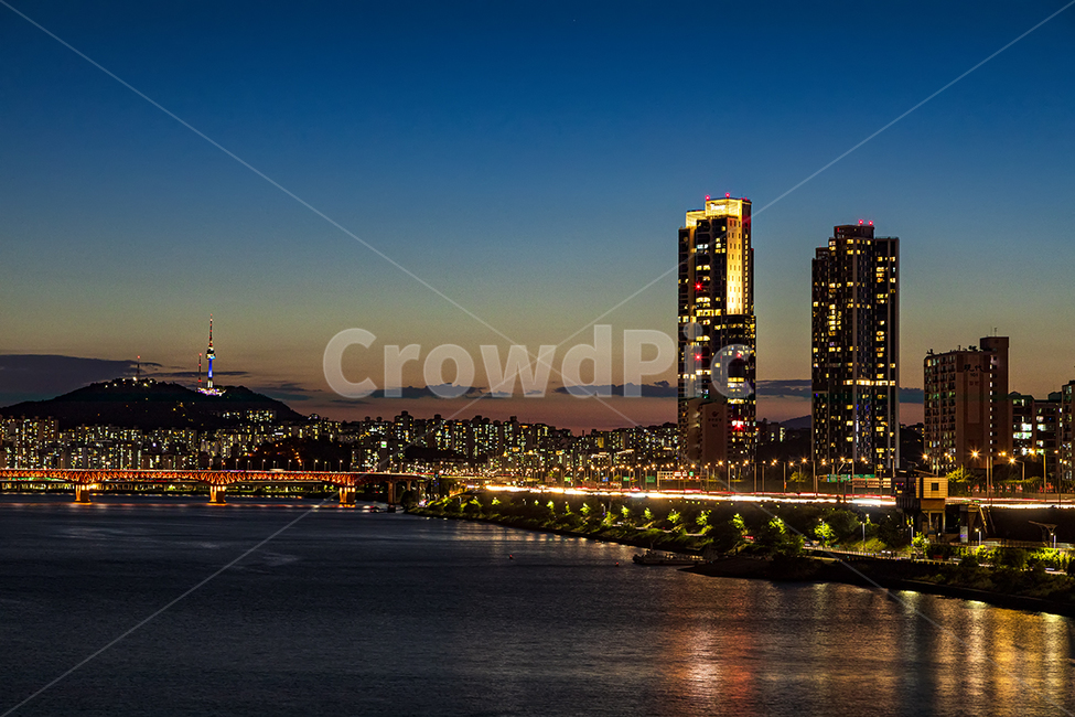 매직아워한강일몰,waterfront,한강남산일몰매직아워,water,magichour,한강에서본남산,성수동트리마제,매직아워,한강야경,강변북로,강변매직아워,저녁노을,nature,자연,town,도시,metropolis,중심지,urban,어반,building,건물,city,시티,도시,풍경,city,landscape,한국도시풍경,한국도시경관,korea cityscape