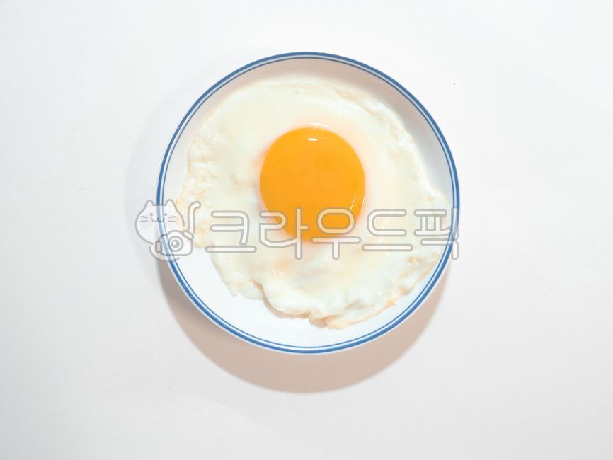 fried egg,fried egg,egg,egg,softboiled,softboiledfrying,sunnysideup,fry,egg dish,egg dish,simple dish,side dish,brunch,egg,friedegg,softboiledfrying,sunnysideup