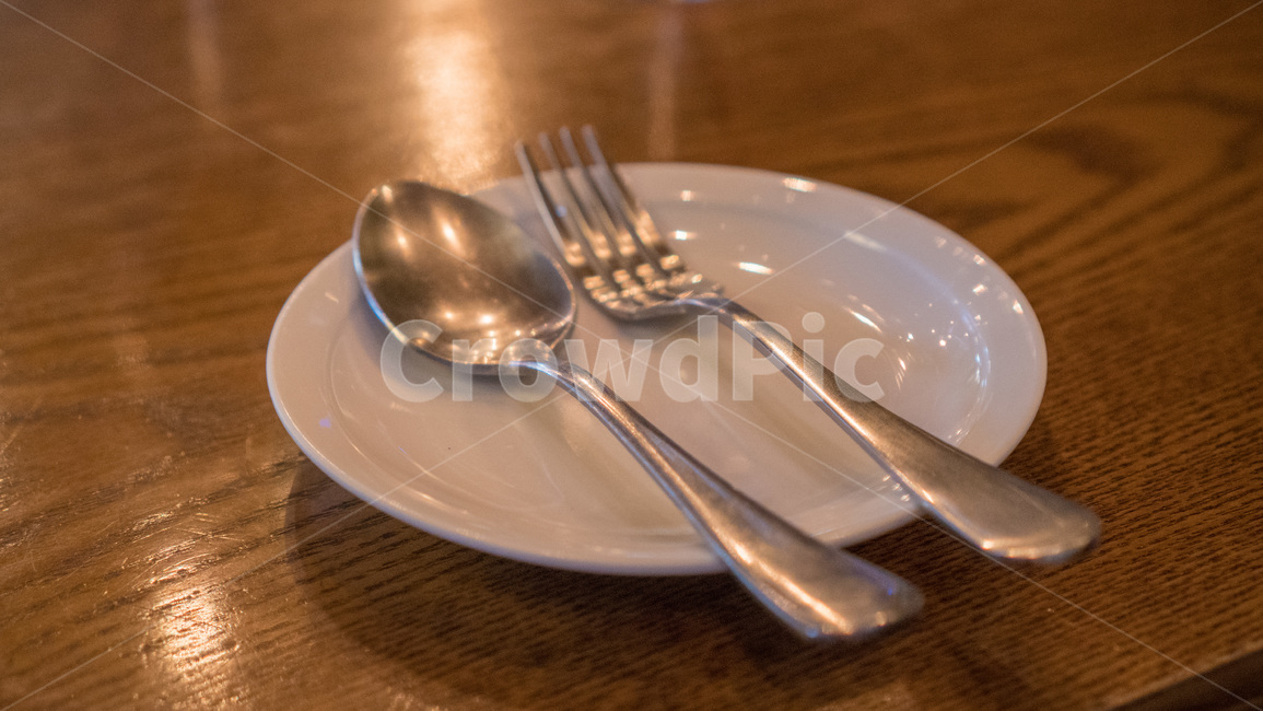 cutlery,숟가락,포크,접시,spoon,식당