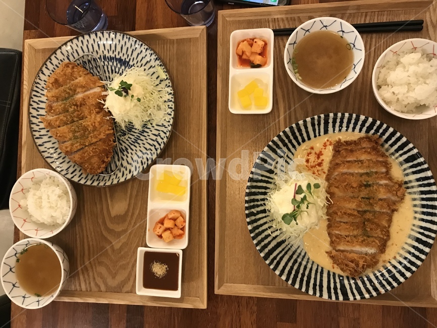 돈까스,프리미엄돈까스,가브리살,된장국,크림돈까스