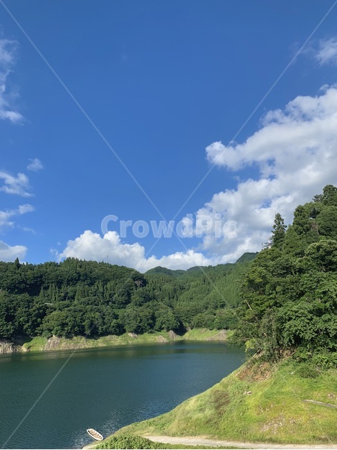 쿠마모토,일본,호수,산,하늘,맑은날,화창,배,여름하늘,아지트,관광지,숲,초록,숨은명소