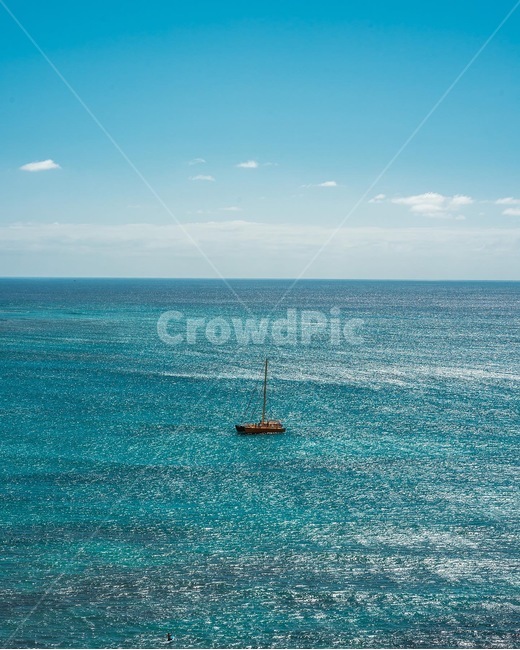 여름,summer,blue,바다,sea,sky,하늘,파도,배,boat,leisureactivities,레저활동,여유로운,여유,휴식,휴가,vacation,holiday