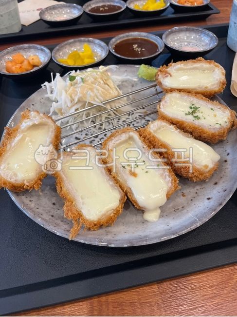 돈까스,치즈까스,치즈,돼지고기,튀김,음식,식사,meal,food,일식