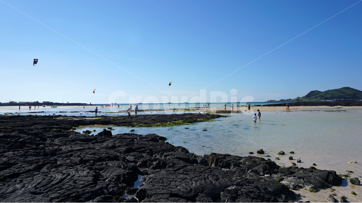 제주,제주도,바다,해변,협재해수욕장,풍경,자연,landscape,beach,sea,jeju,자연,풍경,nature,landscape,해변,바다,beach,sea,제주도,jeju,jeju island,사람들,대중,군중,other people,crowd,leisure activities,레저 활동,adventure,모험,person,사람,human,인간