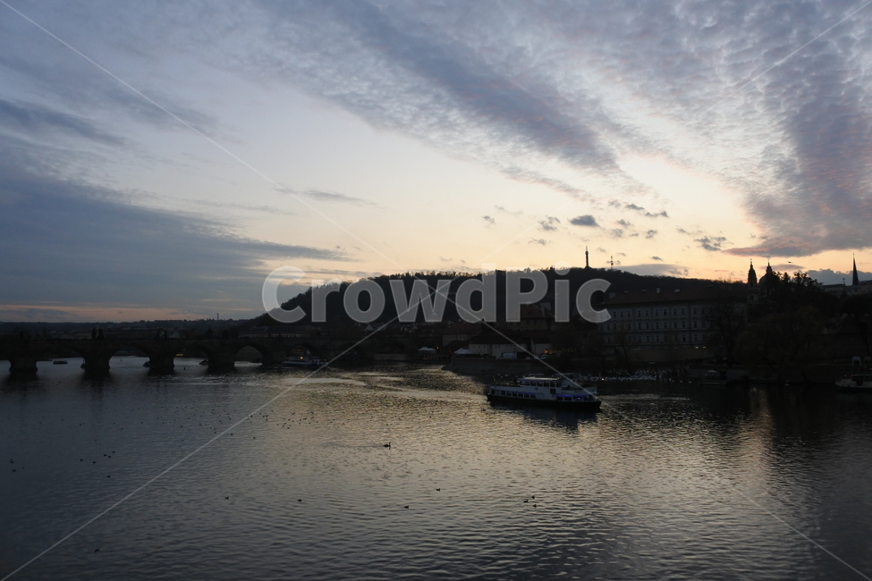 체코,프라하,까를교,charlesbridge,riverview,강,다리,하늘,해질녘,카렐교,도시,풍경,체코풍경,프라하풍경,city,land,landscape,장관,절경