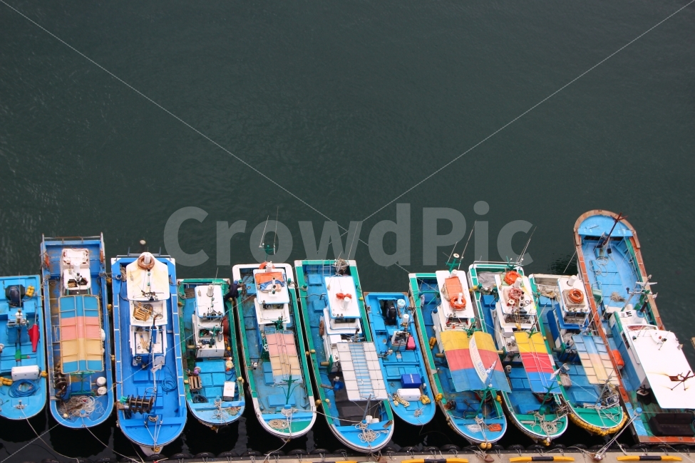 항구,배,통통배,바닷가,고깃배,어선,작은어선,바다,교통,교통수단,traffic,transportation,water,물,vehicle,차량,boat,보트,waterfront,워터 프론트