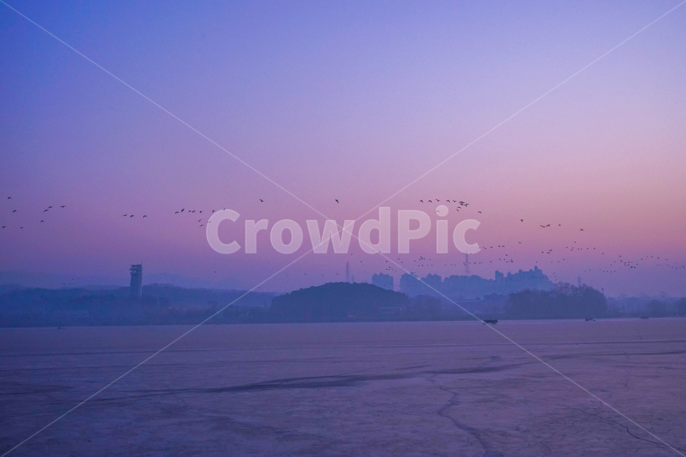 겨울,계절,호수,얼음판,얼음,건물,여명,풍경,도시,풍경,city,landscape,nature,자연,outdoors,옥외