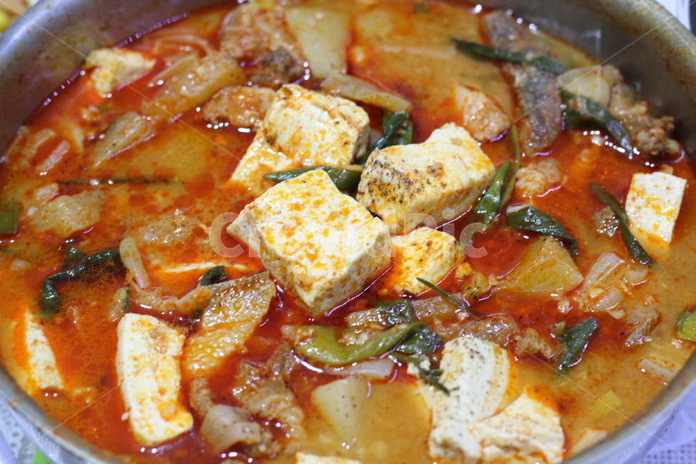 돼지고기찌개,돼지고기,두부,무우,육류,음식,반찬,한식,food,식사,음식,식재료,요리,food,cook,meal,dishes,food reserves