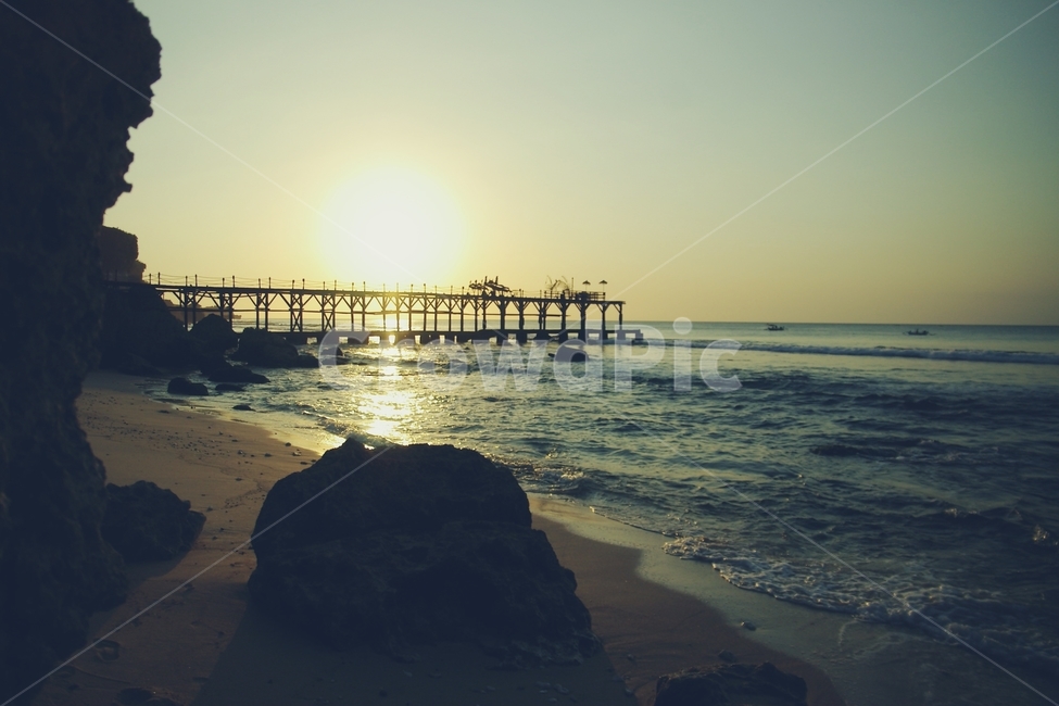 바다,해변,beach,파도,wave,열대,tropical,발리,bali,수평선,horizon,파랑,블루,blue,하늘,sky,일몰,sunset,저녁,태양,해,sun,석양,자연,풍경,nature,landscape,해변,바다,beach,sea,감성,sensible,feeling,water,물,waterfront,워터 프론트,port,포트,pier,교각