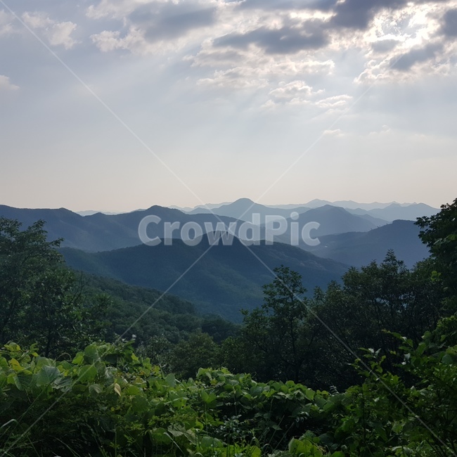 nature,자연,outdoors,옥외,mountainrange,산맥,mountain,구름,햇살,풍경