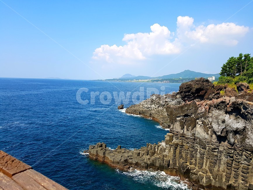바다,해변,제주도,돌,구름,자연,풍경,nature,landscape,한국자연풍경,한국자연경관,korea nature landscape,제주도,jeju,jeju island,promontory,곶,outdoors,옥외