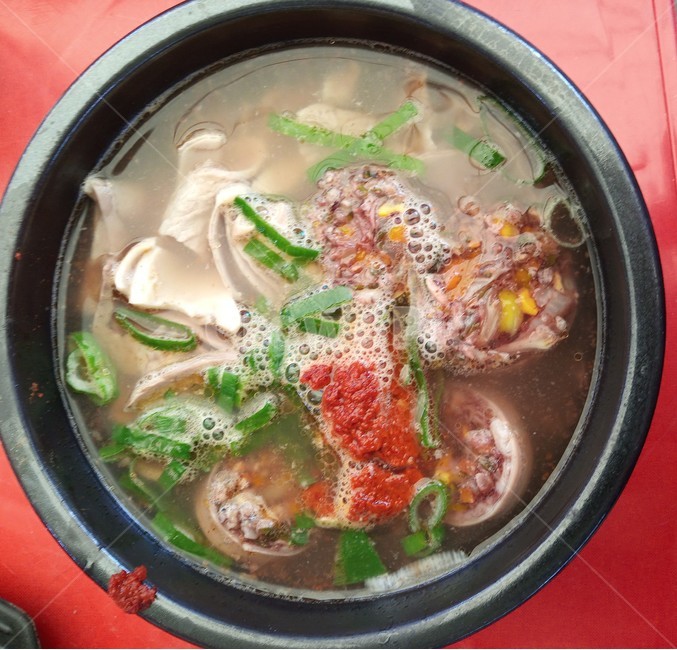 bowl,사발,meal,식사,food,식품,dish,요리,soupbowl,수프그릇,뚝배기,국밥,국,순대,순대국밥,맛있는,음식,식재료,요리,food,cook,meal,dishes,food reserves,한식,한국음식,한국요리,korean food,korean dishes,korean meal,korean cook