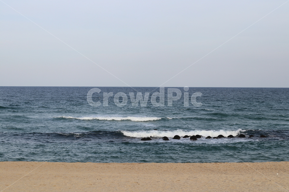 안목해변,해변,해수욕장,강릉,바다,모래사장,모래,바닷물,수평선,파도,물결,beach,ocean,바닷가,동해,동해안,동해바다,자연,풍경,강원도,바다풍경,자연풍경