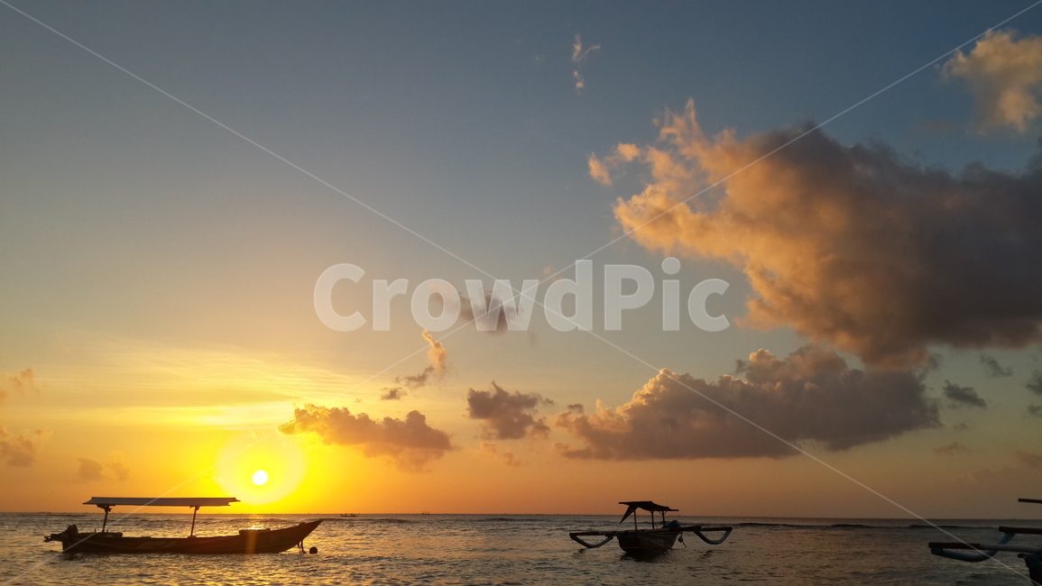인도네시아,발리,해변,석양,일몰,해변석양,바다석양,황혼,바다,배,indonesia,bali,balisunset,발리석양,dusk,twilight,sea,ship,대양,ocean,boat,보트,sunset,sunlight,햇빛,자연,nature,구름,하늘,sky,cloud,clouds,redsky,붉은하늘,자연,풍경,nature,landscape,outdoors,옥외