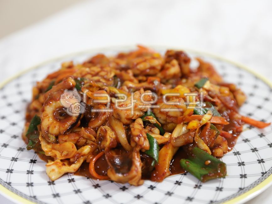 cabbage,onion,kdreancook,redpepperpaste,green onion,stirfriedfood,spicy,Stirfried squid,dish,chili powder,calamari,koreancuisine,squid,Spicy,snack,plate,chili pepper paste,vegetable,stirfriedsquid,redpepperpowder,stirfried dishes,Korean food,ingredients,c
