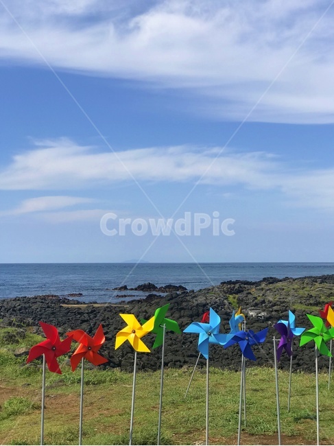 바람개비,하늘,바다,pinwheel,무지개색깔