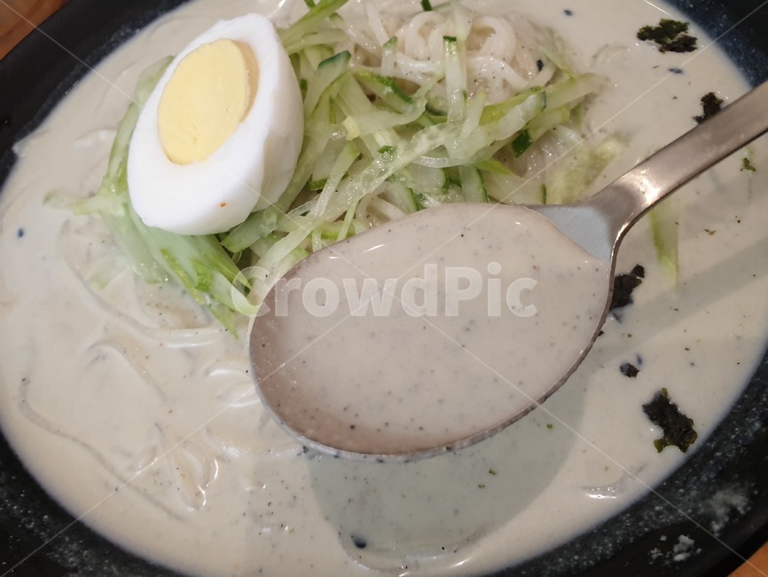 콩국수,맛집,음식,식사,메뉴,요리,한국요리,면,누들,noodle,별미,여름철별미,식당,레시피,recipe,food,계란,삶은계란,군것질,kongguksu,그릇,접시,수저,숟가락,음식,식재료,요리,food,cook,meal,dishes,food reserves,면류,면요리,noodles,한식,한국음식,한국요리,korean food,korean dishes,korean meal,korean cook