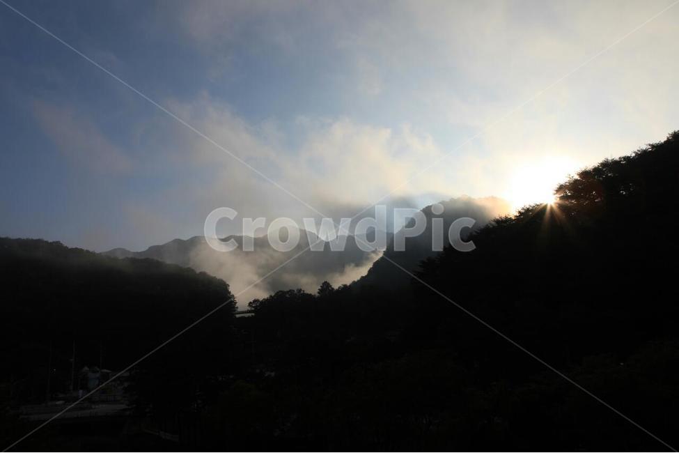 구름,산,운무,하늘,풍경,자연,풍경,nature,landscape,한국자연풍경,한국자연경관,korea nature landscape,flare,플레어,light,빛,outdoors,옥외