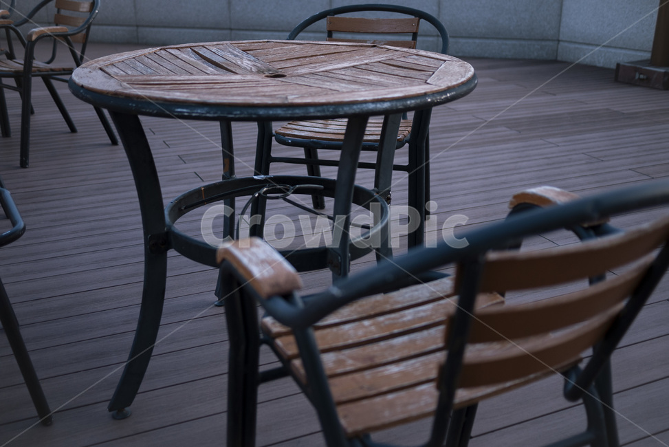 야외테라스,야외카페,카페,야외테이블,테라스,야외,테이블,의자,탁자,table,wood,woodtable,cafe,terrace