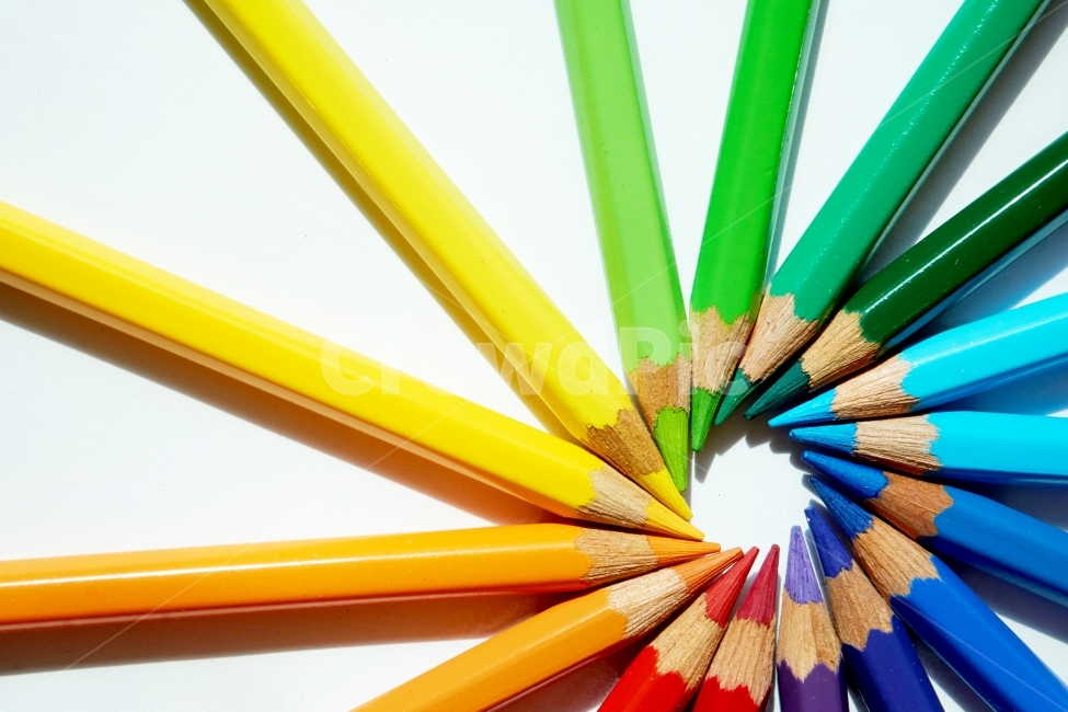 색연필,무지개,colorful,그라데이션,rainbow,색채,다양한,빨강,주황,노랑,초록,파랑,남색,보라,원,연필,art,pencil,graduation,미술,도구,뾰족한,colored,color,배경,empty,space,예술,art,사물,물건,오브젝트,thing,object,matter,학용품,문구류,사무용품,school supplies,stationery,office supplies
