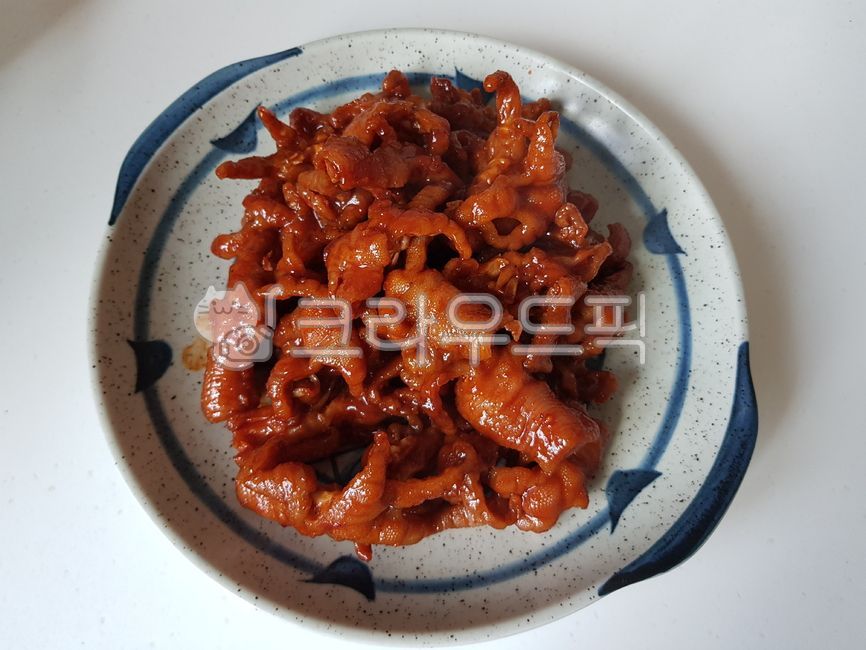 meal,chicken feet,Seasoned chicken feet,Spicy chicken feet,plate,spicy,bowl,Chicken feet dish,food