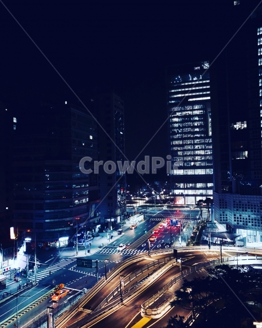 세벽,용산,불빛,택시,서울,빛,야경,밤,풍경,nightscape,night,landscape,도시,city,한국도시풍경,한국도시경관,korea cityscape,교통,교통수단,traffic,transportation,road,도로,intersection,교차로