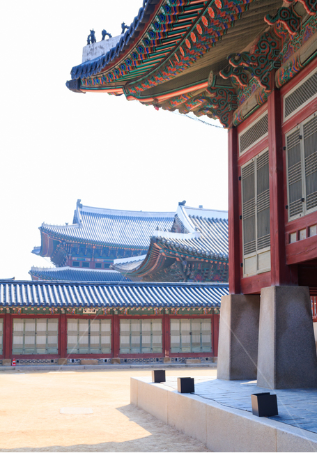 경복궁,궁전,고궁,궁궐,문화재,문화유산,건물,건축물,목재,목조,역사,문화,지붕,처마,무늬,고즈넉한,텅빈,조용한,정적,한국전통,한국문화,korean traditional,korean culture,랜드마크,landmark,tourist attraction,한국랜드마크,한국관광지,한국명소,korea landmark,korea tourist attraction,건축물,건물외관,exterior,building,structure,architecture,construction