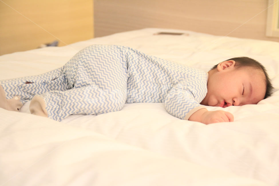 small,bed,dreamland,baby boy,deep sleep,pose,posture,hotel bed,cute,sleeping,sleep,bedding,white,baby,hotel,linen,family,parenting,adorable