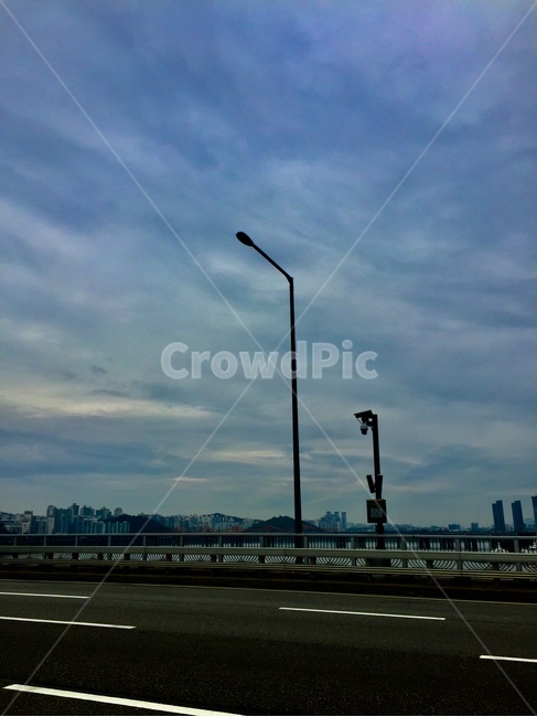 다리,한강,가로등,하늘,구름
