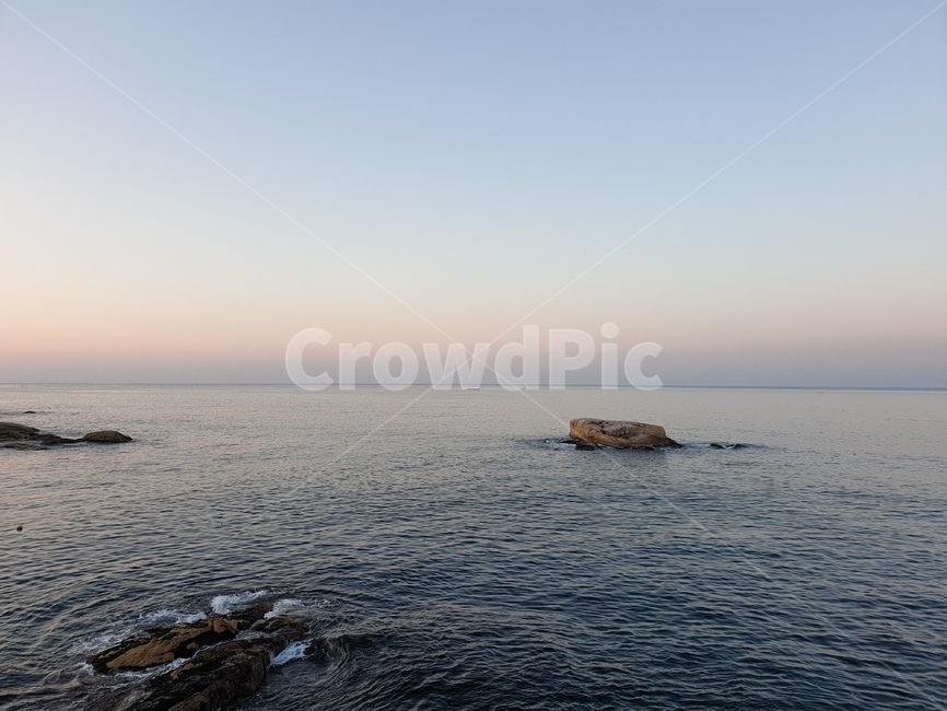 바다,하늘,자연,파도,파랑,파란색,하늘색,구름,분위기,감성,mood,nature,wave,water,sea,ocean,sky,rock