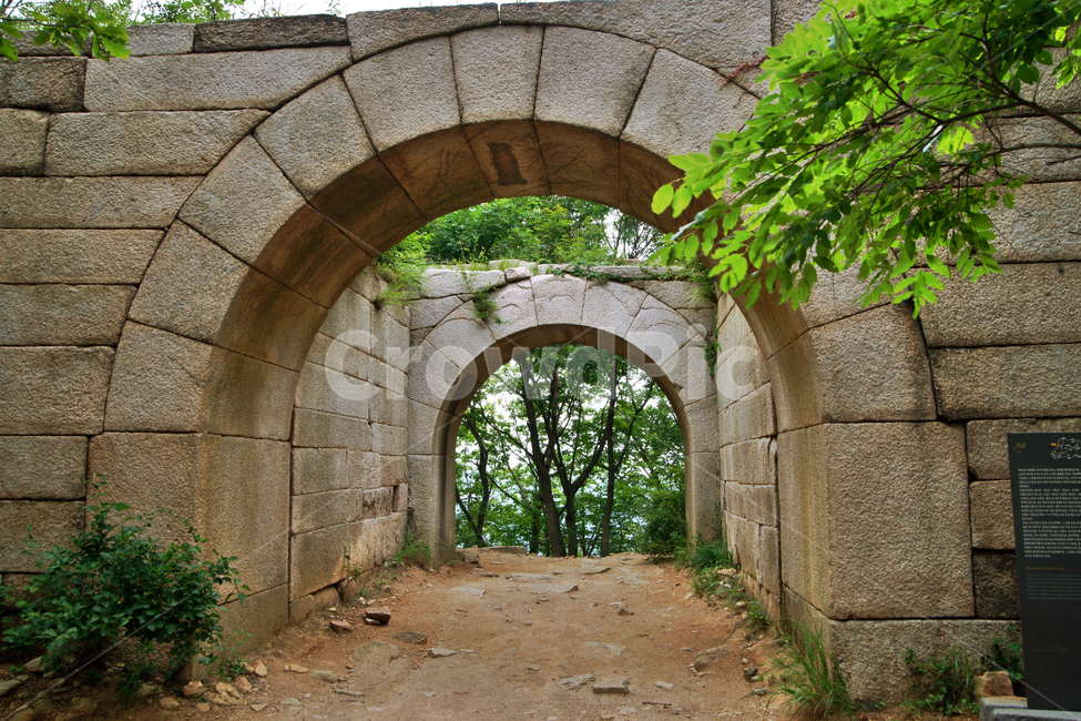 북문,북한산성,북한산,출입문,산성,개구부,성곽,한국전통,한국문화,korean traditional,korean culture,건축물,건물외관,exterior,building,structure,architecture,construction