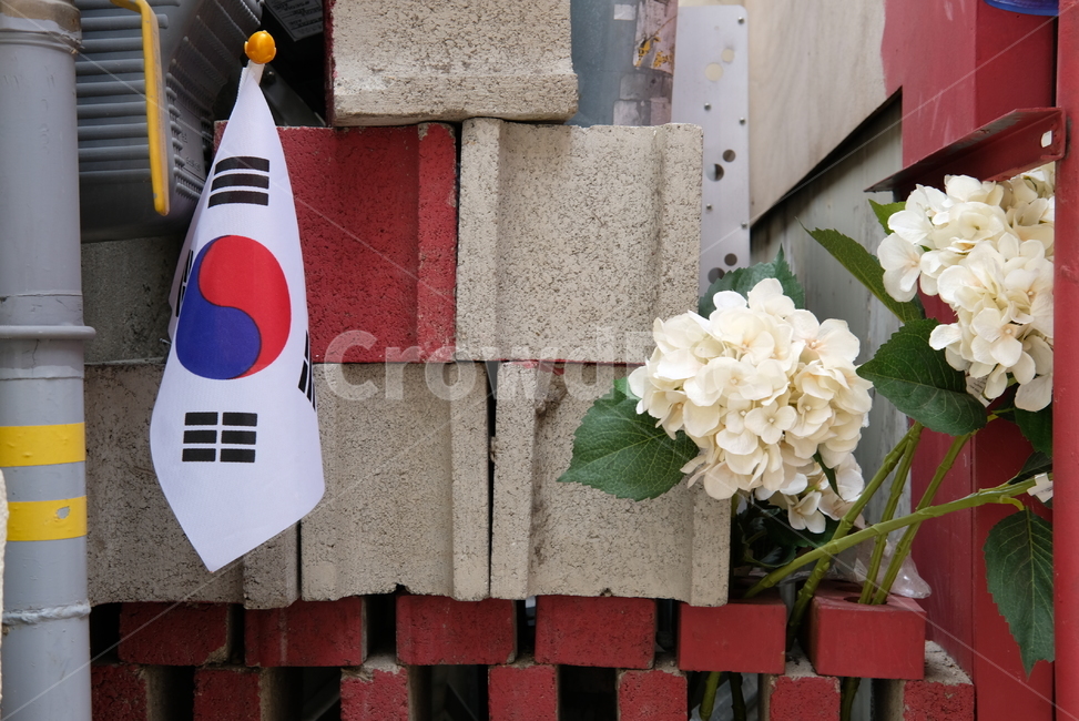 카페,인테리어,심플,익스테리어,익선동,소품,exterior,simple,태극기