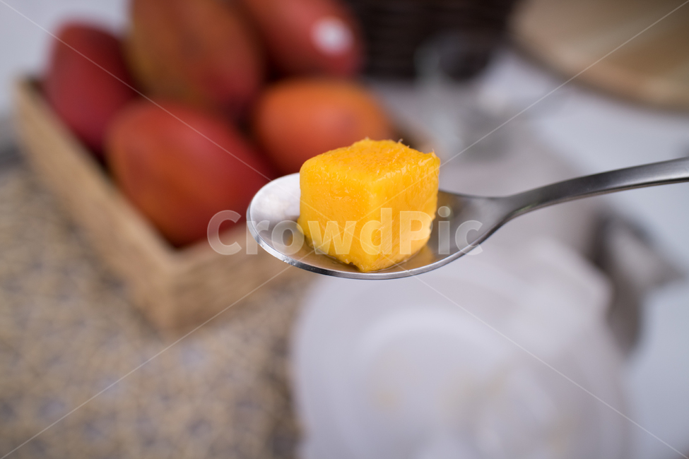 애플망고,망고,과일,숟가락,바구니,음식,식재료,요리,food,cook,meal,dishes,food reserves,과일,열매,fruit