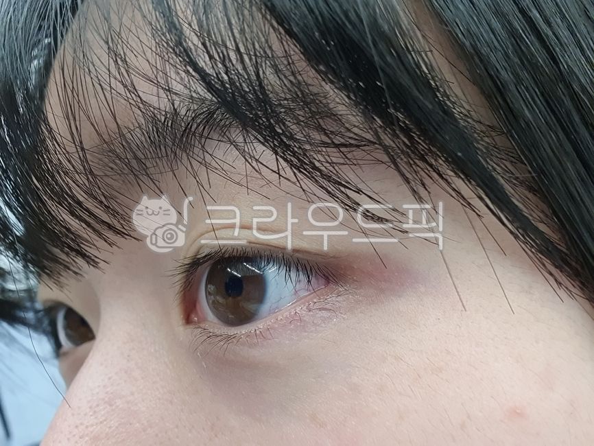 person, 사람, 눈, 옆모습, 눈꼬리, 사진,이미지,일러스트,캘리그라피 - 수요일작가