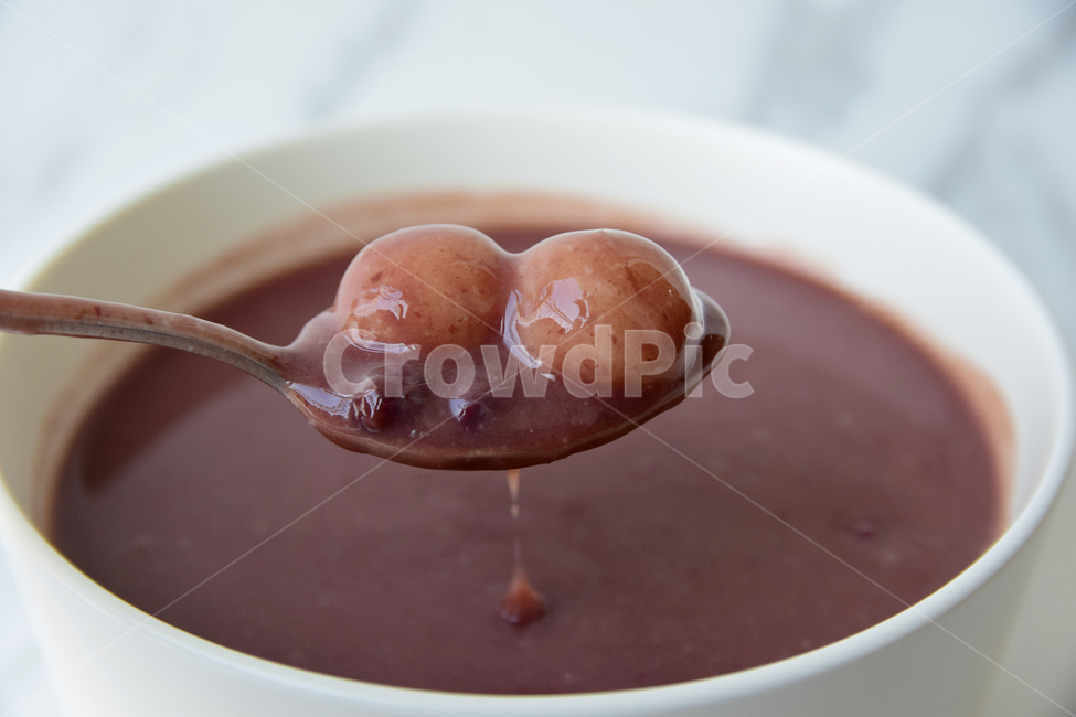 팥죽,죽,새알심,숟가락,음식,동지팥죽,food,spoon,soup,음식,식재료,요리,food,cook,meal,dishes,food reserves,한식,한국음식,한국요리,korean food,korean dishes,korean meal,korean cook
