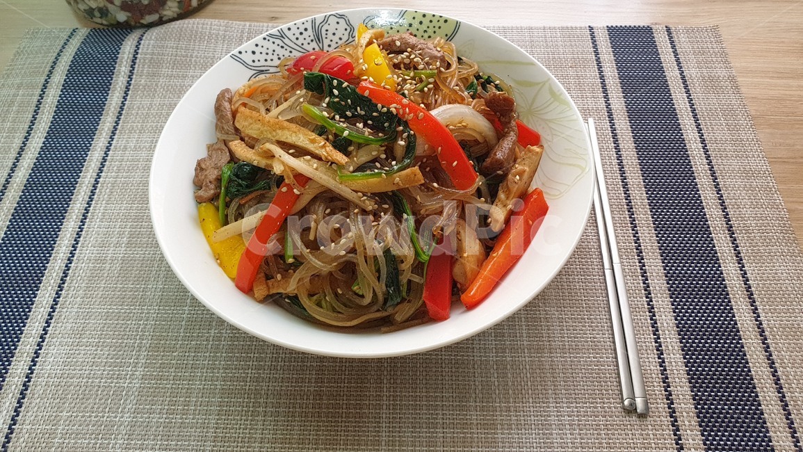 잡채,명절,파프리카,버섯,당면,소고기,음식,음식,식재료,요리,food,cook,meal,dishes,food reserves